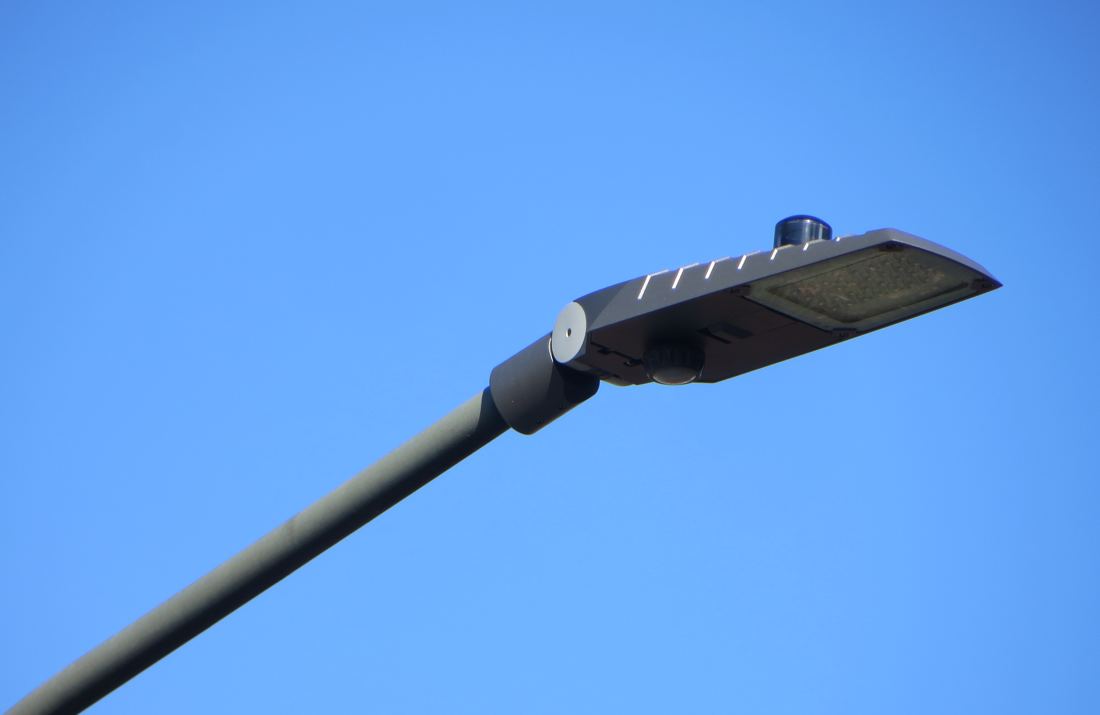 Close-up of a luminaire with the control node fitted on the socket